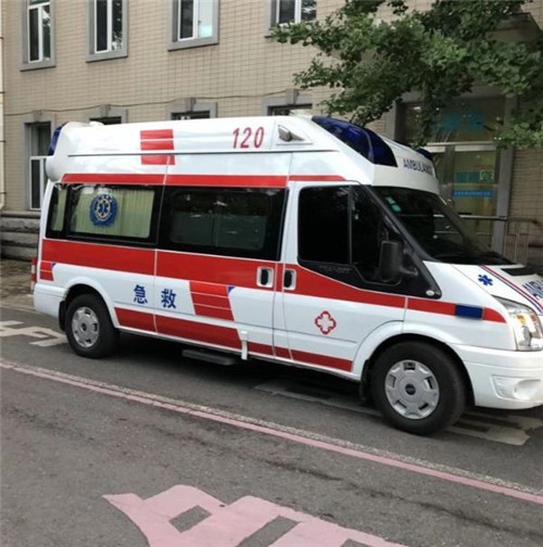 玛曲选择我们的救护车出租,开启安心转院之旅